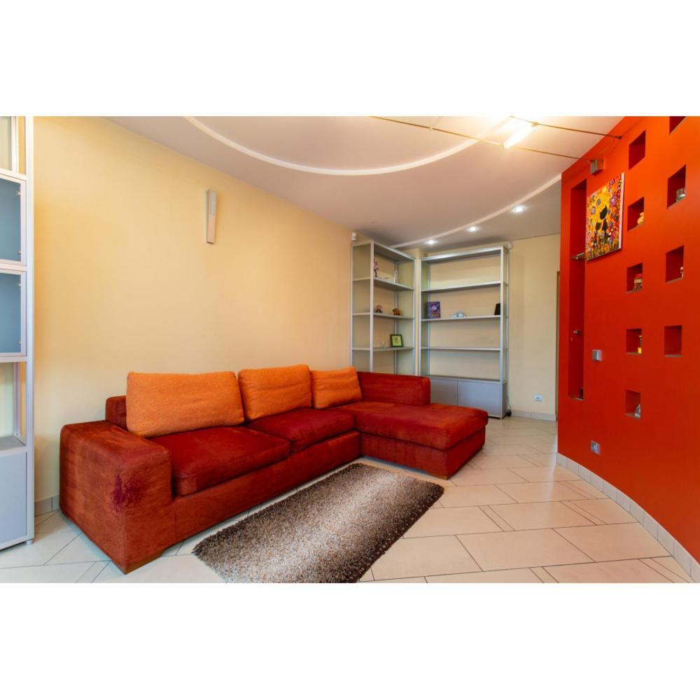 Apartments On Skovoroda Street Kharkiv Exterior photo