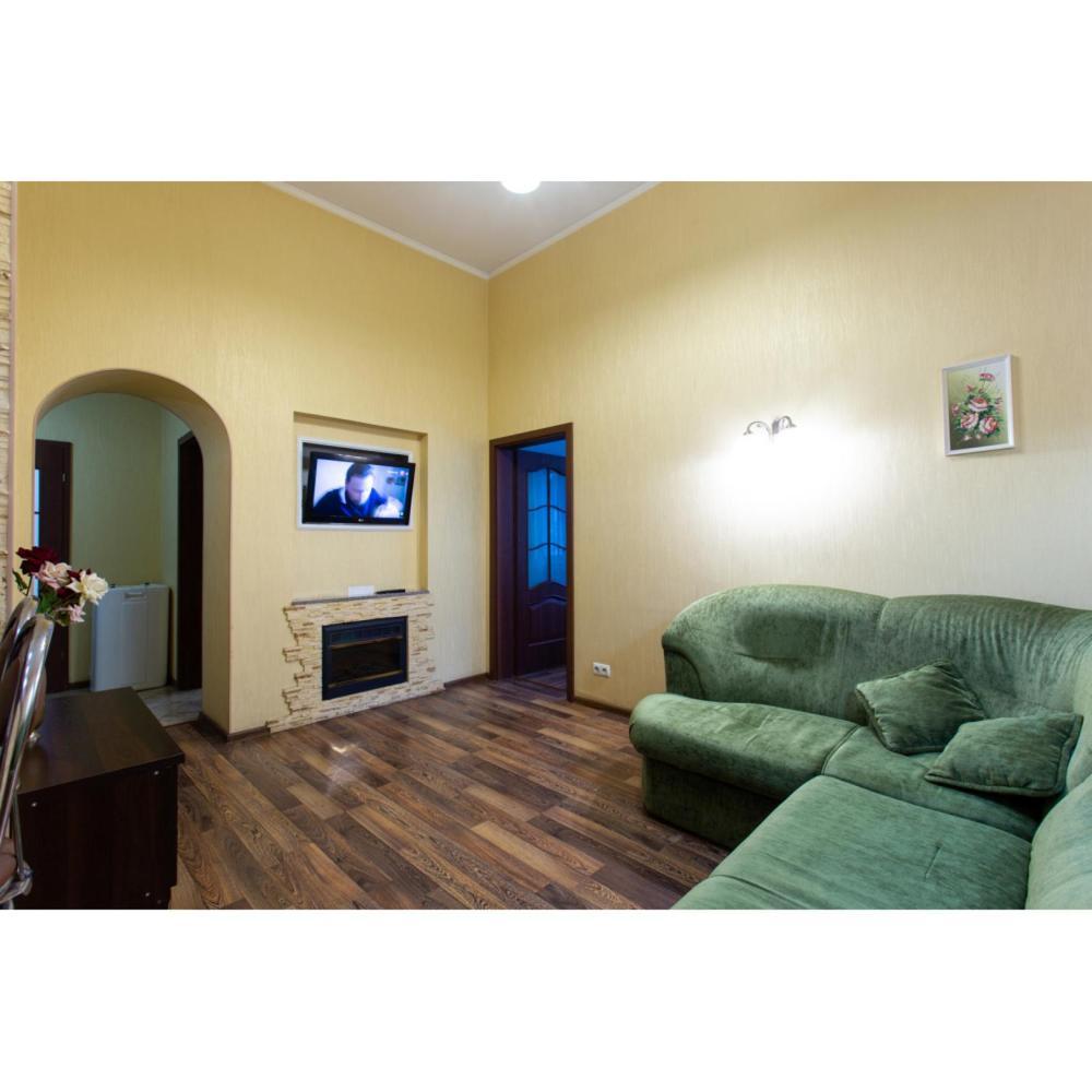 Apartments On Skovoroda Street Kharkiv Exterior photo