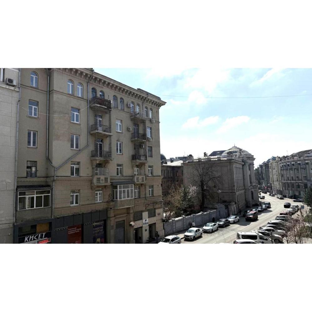 Apartments On Skovoroda Street Kharkiv Exterior photo